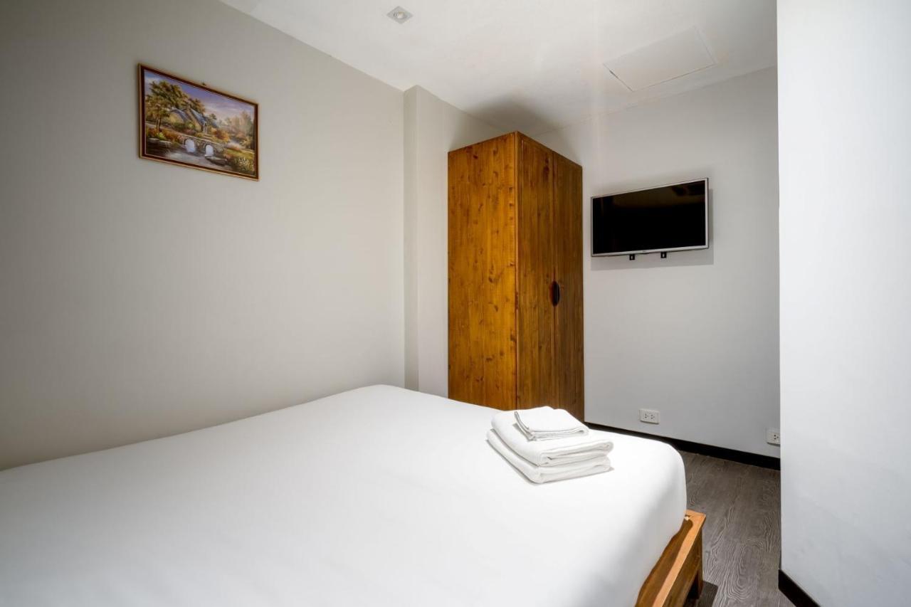 Go Inn V สุขุมวิท 20 Bangkok Exteriör bild